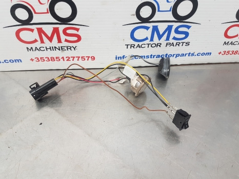 John Deere 6145r, 6r Series, Cab Interior Lights Al154760, Al205771 - Свет/ Освещение: фото 1 John Deere 6145r, 6r Series, Cab Interior Lights Al154760, Al205771 - Свет/ Освещение: фото 1