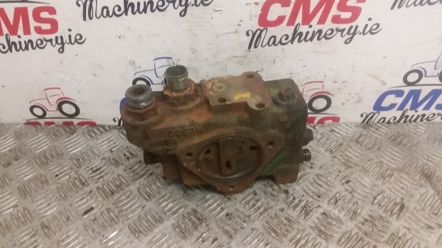 John Deere 6400 6300 Hydraulic Valve Housing. For Spare Parts. - Гидравлический клапан для Тракторов: фото 1