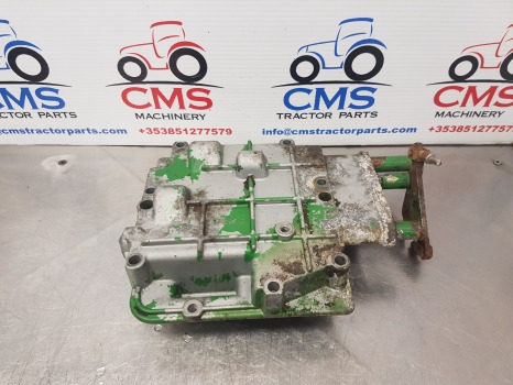 John Deere 6610, 6400, 6200, 6310 Transmission Control Cover L76182, L101207 - Трансмиссия: фото 1 John Deere 6610, 6400, 6200, 6310 Transmission Control Cover L76182, L101207 - Трансмиссия: фото 1