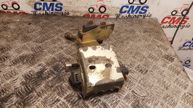 Landini Mythos Series 115 Pto Control Support Assembly 3655817m91 - Трансмиссия для Тракторов: фото 1 Landini Mythos Series 115 Pto Control Support Assembly 3655817m91 - Трансмиссия для Тракторов: фото 1