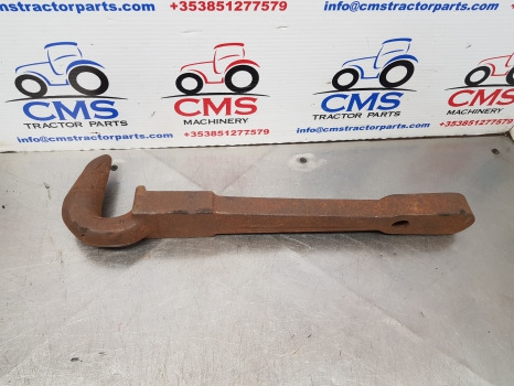 Massey Ferguson 135, 100, 300, 600 Pick Up Hitch Hook 886230m1 - Рама/ Шасси: фото 1