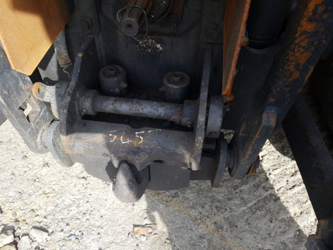 Massey Ferguson 5455, 5470, 5460, 5475 Pick Up Hitch Complete 4300510m96 - Рама/ Шасси: фото 1