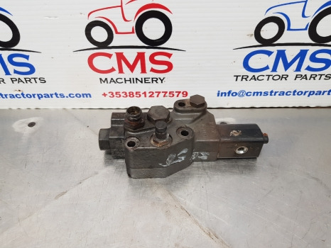 Massey Ferguson 5455, 5700, 7715, 6712, Trailer Brake Valve 4301739m96 - Детали тормозной системы: фото 1