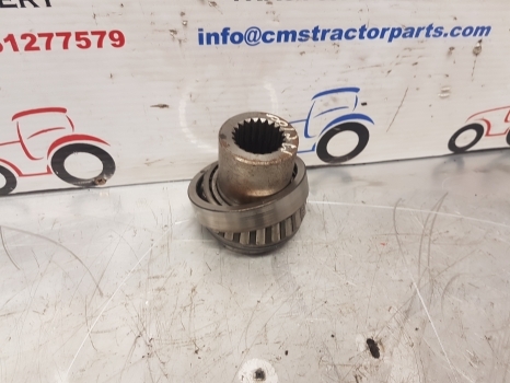 Mccormick Mc, Mc100, Case Mx, Mxc, Mx100 Transmission Shaft Collar 1345906c1 - Трансмиссия для Тракторов: фото 1 Mccormick Mc, Mc100, Case Mx, Mxc, Mx100 Transmission Shaft Collar 1345906c1 - Трансмиссия для Тракторов: фото 1