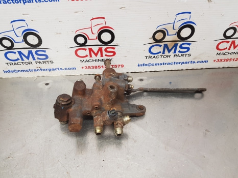 New Holand Tl100, Tl, T4, T5, Fiat L, 35 Series, Fwd Valve Assy 5174902, 5166282 - Гидравлический насос: фото 1 New Holand Tl100, Tl, T4, T5, Fiat L, 35 Series, Fwd Valve Assy 5174902, 5166282 - Гидравлический насос: фото 1
