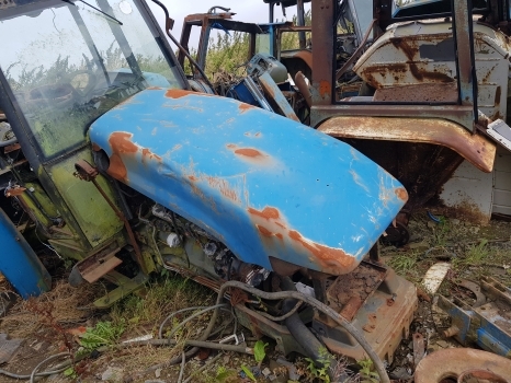 New Holland 60, Tm Series 8160 Engine Hood Bonnet 82005636, 82005635, 82021792 - Капот для Тракторов: фото 1