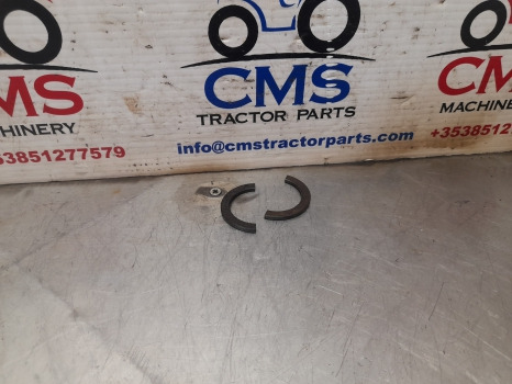New Holland Case T7, Maxxum, Puma Front Axle Shaft Lock Ring Kit Of 2 87525785 - Передняя ось: фото 1