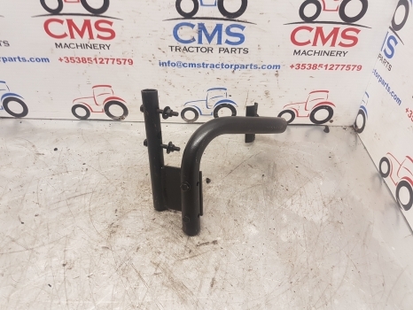 New Holland Td5, T4 Series Td5.105, Indicator Light Bracket Rhs 47670090 - Свет/ Освещение для Тракторов: фото 1 New Holland Td5, T4 Series Td5.105, Indicator Light Bracket Rhs 47670090 - Свет/ Освещение для Тракторов: фото 1