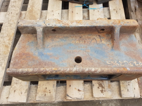 New Holland Tl70, Tl80,tl100 Series Main Weight Carrier Block 87302955, 47129560 - Противовес: фото 1 New Holland Tl70, Tl80,tl100 Series Main Weight Carrier Block 87302955, 47129560 - Противовес: фото 1