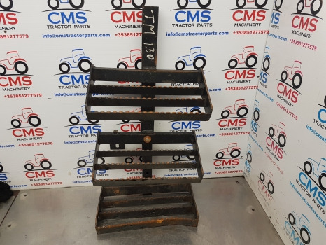 New Holland Tm, 60, Mxm, Fiat M Series, Foot Step Lhs 82009071, 82007892 - Боковая подножка для Сельскохозяйственной техники: фото 1