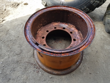 Old Stock Wheel Rim R21, Width 17inches - Колесный диск для Тракторов: фото 1 Old Stock Wheel Rim R21, Width 17inches - Колесный диск для Тракторов: фото 1