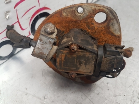 Same Deutz Lamborghini Rubin 120 Front Axle King Pin Top 0.010.4626.0/20 - Передняя ось для Тракторов: фото 1 Same Deutz Lamborghini Rubin 120 Front Axle King Pin Top 0.010.4626.0/20 - Передняя ось для Тракторов: фото 1