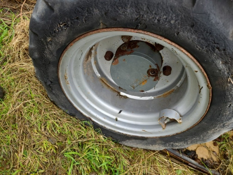 Wacker Neuson Th412 Wheel Rim 15 X 13, 16 Cm Centre Hole Diameter - Колесный диск для Погрузочно-разгрузочной техники: фото 1 Wacker Neuson Th412 Wheel Rim 15 X 13, 16 Cm Centre Hole Diameter - Колесный диск для Погрузочно-разгрузочной техники: фото 1