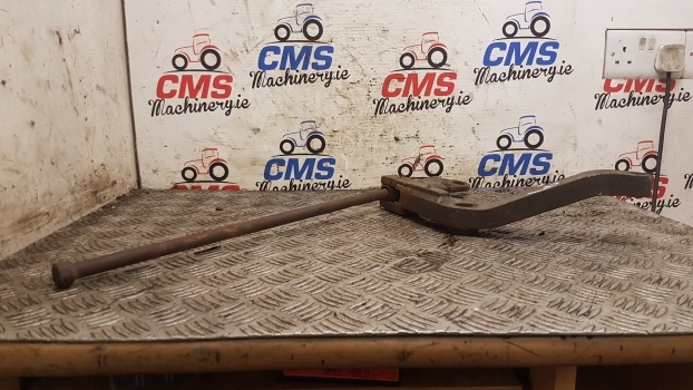 Massey Ferguson 690, 698, 699 Hitch Extension Rhs, Rod 1661869m95 - Запчасти для Тракторов: фото 1