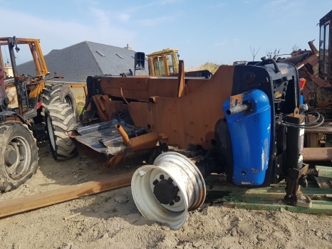 New Holland Lm5040 Powershuttle Nut Available For Dismantling - Запчасти для Телескопических погрузчиков: фото 1