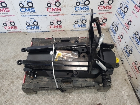 New Holland Tm, 60 Series, Fiat F, Pick Up Hitch Complete 82011128, 82012771 - Запчасти для Тракторов: фото 1