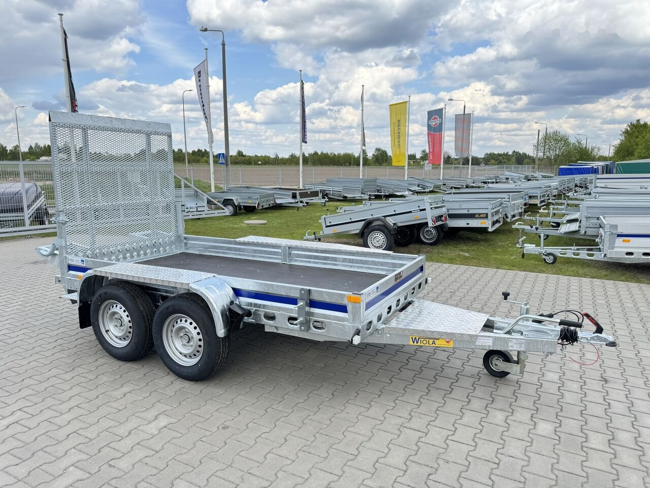 Wiola B2730 - DMC 2700kg / 292x142 cm / przyczepa pod koparkę - Прицеп для спецтехники: фото 1 Wiola B2730 - DMC 2700kg / 292x142 cm / przyczepa pod koparkę - Прицеп для спецтехники: фото 1