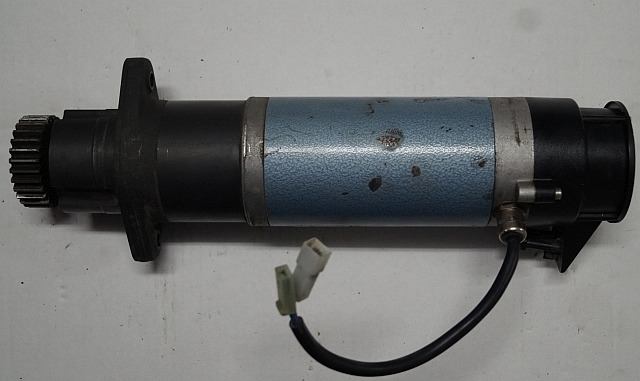 Jungheinrich 51145846 | Steeringmotor 24V type GNM5460 GP80,3 RSC Steering senso - Электрическая система для Погрузочно-разгрузочной техники: фото 1 Jungheinrich 51145846 | Steeringmotor 24V type GNM5460 GP80,3 RSC Steering senso - Электрическая система для Погрузочно-разгрузочной техники: фото 1