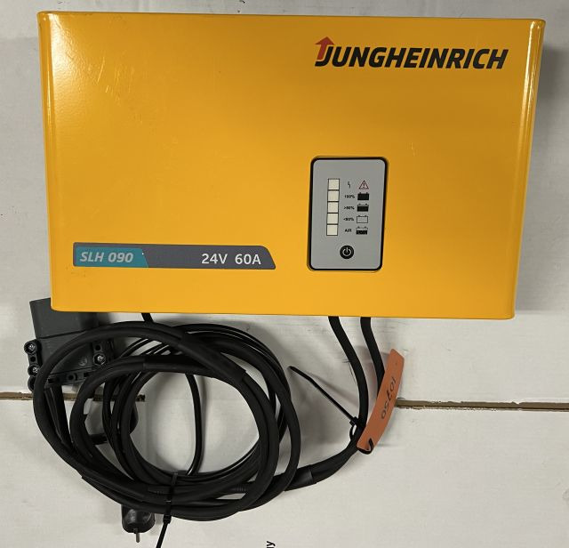 Jungheinrich unknown | HF charger 24V60A SLH090 375-480Ah year 01-2022 sn. B6 01 HF charger 24V60A SLH090 375-480Ah year 01-2022 sn. B6 01140989 - Аккумулятор для Погрузочно-разгрузочной техники: фото 1 Jungheinrich unknown | HF charger 24V60A SLH090 375-480Ah year 01-2022 sn. B6 01 HF charger 24V60A SLH090 375-480Ah year 01-2022 sn. B6 01140989 - Аккумулятор для Погрузочно-разгрузочной техники: фото 1