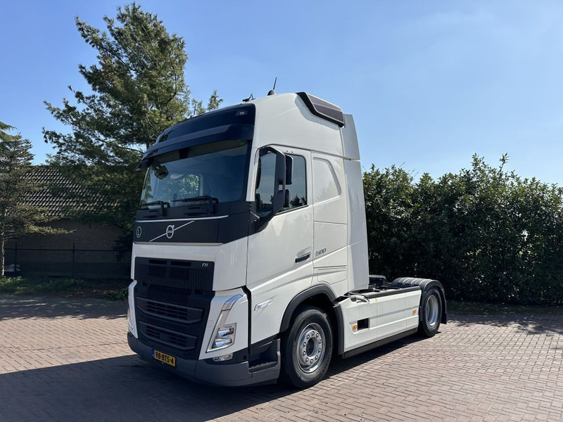Volvo Volvo FH 500 4x2 ACC I-PARK COOL NEW MODEL FH 500 4x2 - Тягач: фото 1 Volvo Volvo FH 500 4x2 ACC I-PARK COOL NEW MODEL FH 500 4x2 - Тягач: фото 1