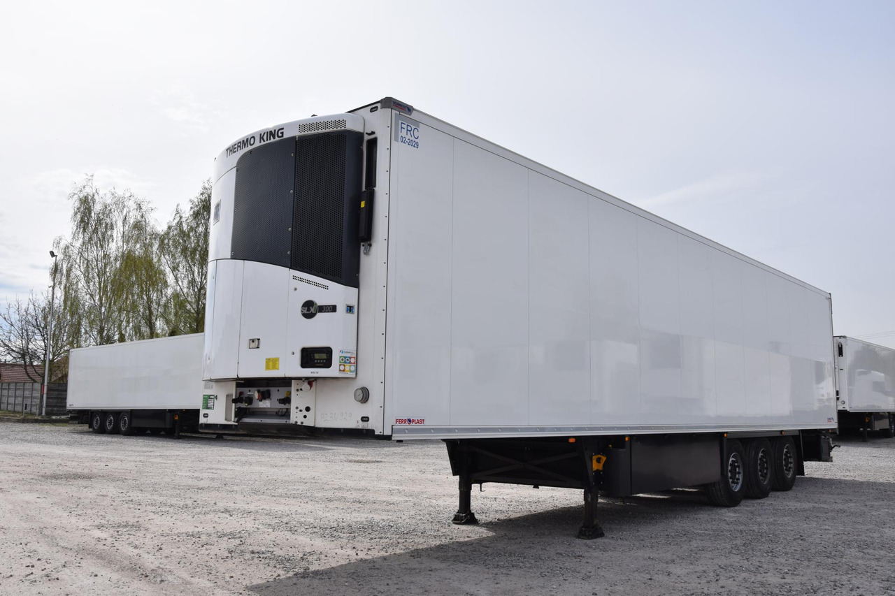 Schmitz Cargobull SKO FP 45 ThermoKing SLXi 300 - Полуприцеп-рефрижератор: фото 1 Schmitz Cargobull SKO FP 45 ThermoKing SLXi 300 - Полуприцеп-рефрижератор: фото 1
