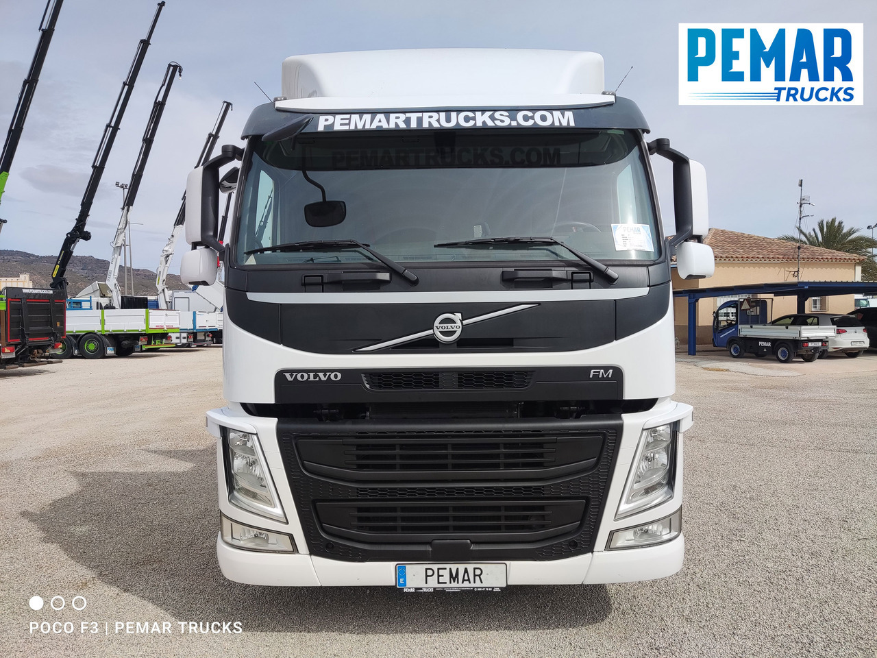 VOLVO FM 330 4X2 GRUA CAJA FIJA - Грузовик бортовой/ Платформа, Автоманипулятор: фото 3 VOLVO FM 330 4X2 GRUA CAJA FIJA - Грузовик бортовой/ Платформа, Автоманипулятор: фото 3