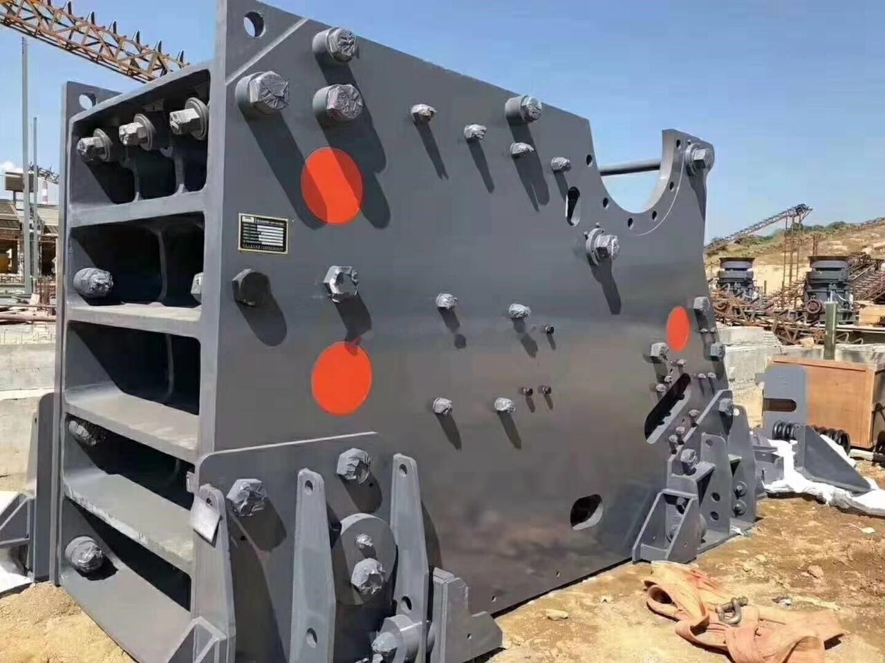 Kinglink SHANGHAI SHIBANG C6X160 - Щековая дробилка: фото 1 Kinglink SHANGHAI SHIBANG C6X160 - Щековая дробилка: фото 1