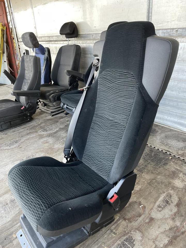 MERCEDES-BENZ ACTROS MP4 - PASSENGER - Сиденье для Грузовиков: фото 1 MERCEDES-BENZ ACTROS MP4 - PASSENGER - Сиденье для Грузовиков: фото 1