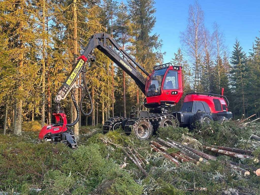 Komatsu 901 XC - Харвестер: фото 1 Komatsu 901 XC - Харвестер: фото 1