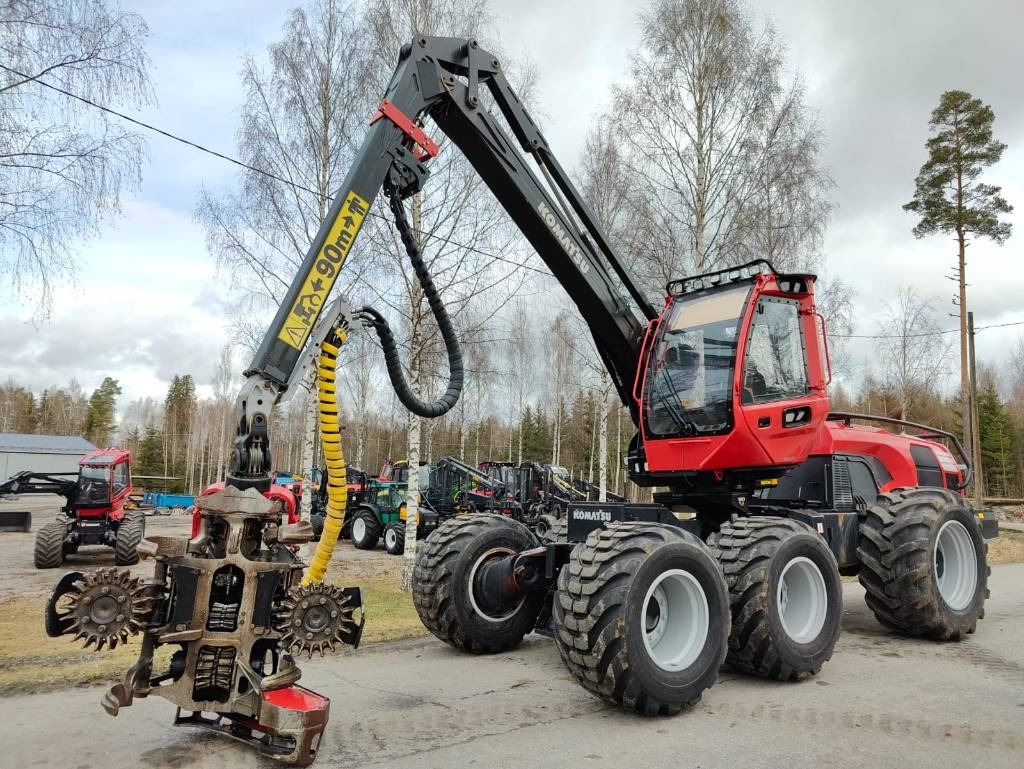 Komatsu 911 - Харвестер: фото 1 Komatsu 911 - Харвестер: фото 1