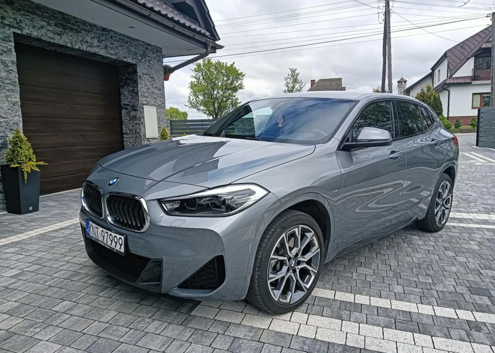 BMW X2 xDrive20i - Легковой автомобиль: фото 1 BMW X2 xDrive20i - Легковой автомобиль: фото 1