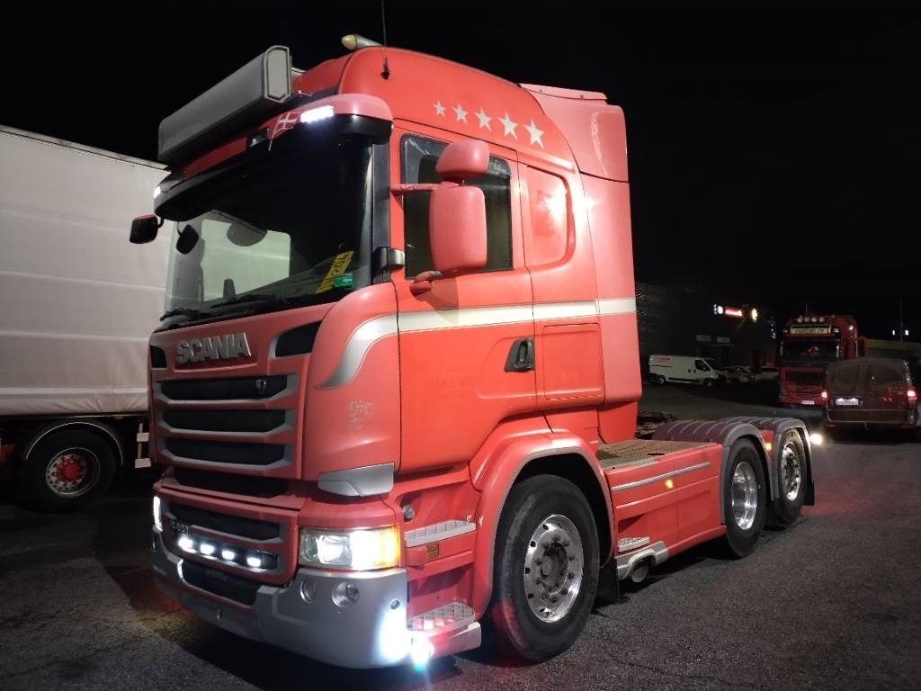 Scania R490 6x2 veturi,euro6 - Тягач: фото 1 Scania R490 6x2 veturi,euro6 - Тягач: фото 1