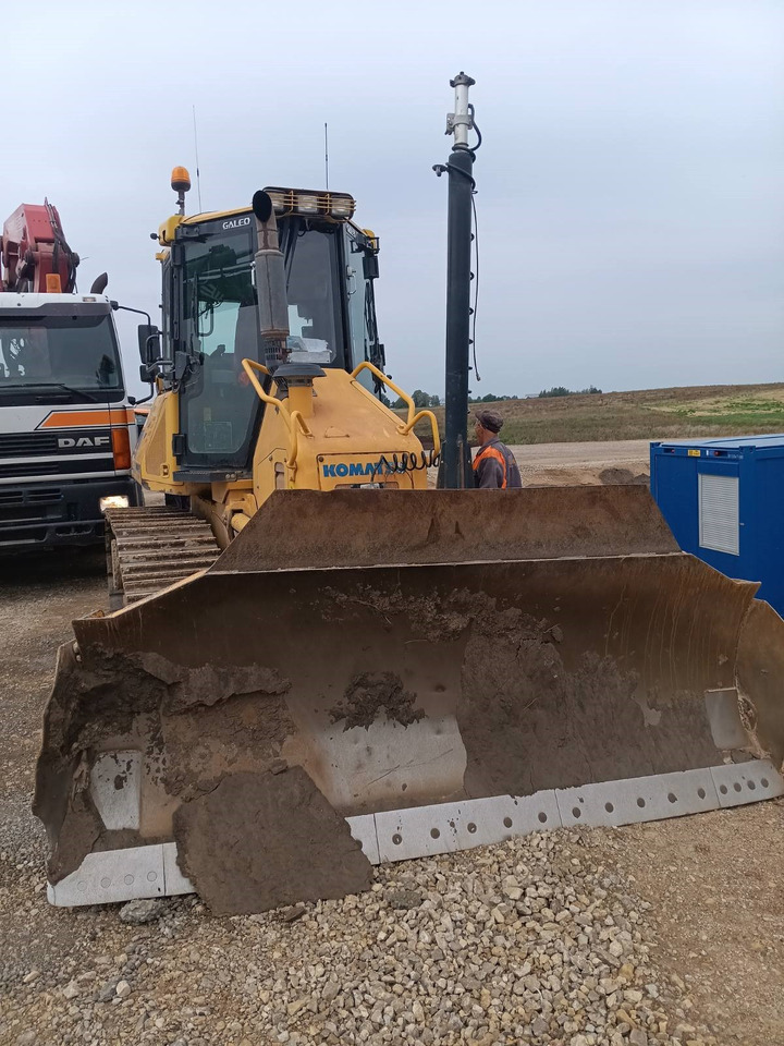 Komatsu D51EX-22 - Бульдозер: фото 1 Komatsu D51EX-22 - Бульдозер: фото 1