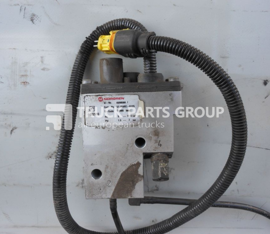 MAN TGX EURO5, exhaust elbow nozzle 4088568, 51521600002, 5125902012 muffler - Выхлопная система для Грузовиков: фото 1 MAN TGX EURO5, exhaust elbow nozzle 4088568, 51521600002, 5125902012 muffler - Выхлопная система для Грузовиков: фото 1