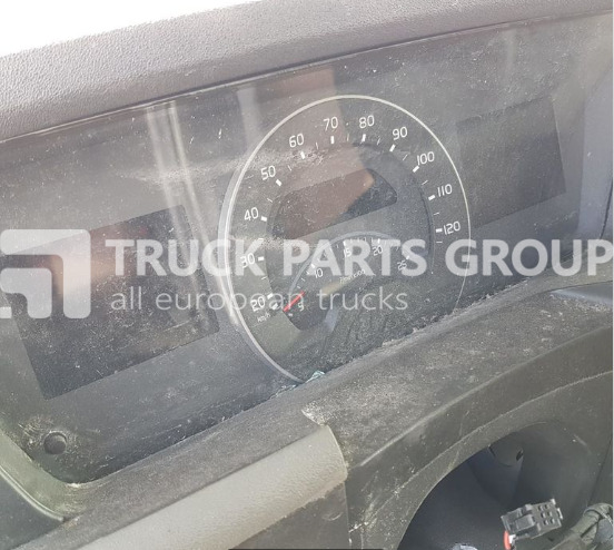 VOLVO FH4 EURO6, instrument panel, dash board, instrument cluster, par dashboard - Приборная панель для Грузовиков: фото 1 VOLVO FH4 EURO6, instrument panel, dash board, instrument cluster, par dashboard - Приборная панель для Грузовиков: фото 1