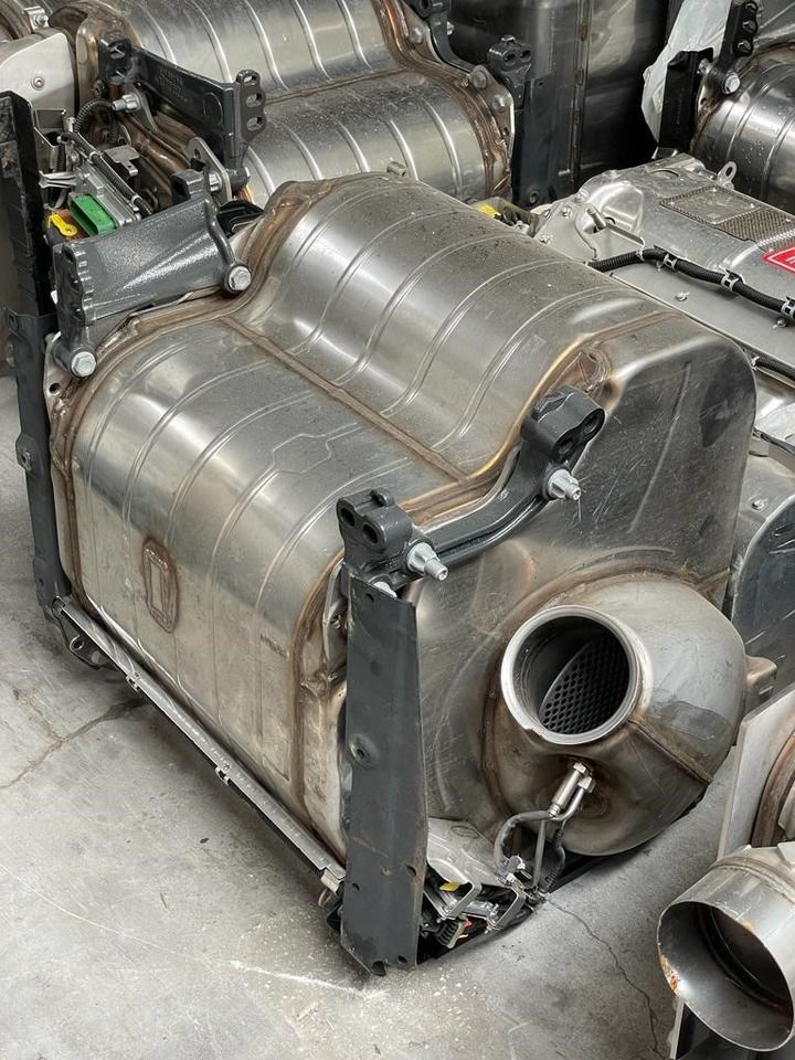 MERCEDES-BENZ Mercedes Benz Actros MP5 EURO6 catalyst, exhaust system, silencer AGN unit 0124905712, 0024908292, 0144908112, 0024905692, 0024906492, 0034900092, 0144900112, 0104907812, 0054900312, 0054900712, 00549 - Запчасти для Грузовиков: фото 1
