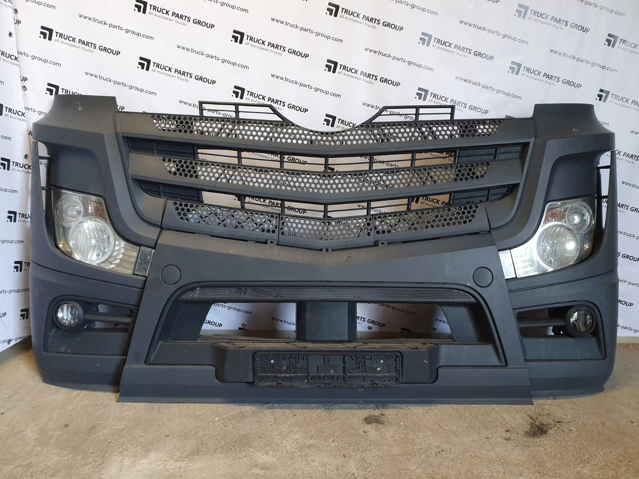 MERCEDES-BENZ Mercedes-Benz MP4 actros EURO6 front bumper complete 9608854925, 9608855025, 9608853874, 9608801790, 9608850311, 9608850181, 9608852108, 9618850153, 9608852584, 9608852684, 9608803303, 9608803403, 96 - Запчасти для Грузовиков: фото 1 MERCEDES-BENZ Mercedes-Benz MP4 actros EURO6 front bumper complete 9608854925, 9608855025, 9608853874, 9608801790, 9608850311, 9608850181, 9608852108, 9618850153, 9608852584, 9608852684, 9608803303, 9608803403, 96 - Запчасти для Грузовиков: фото 1