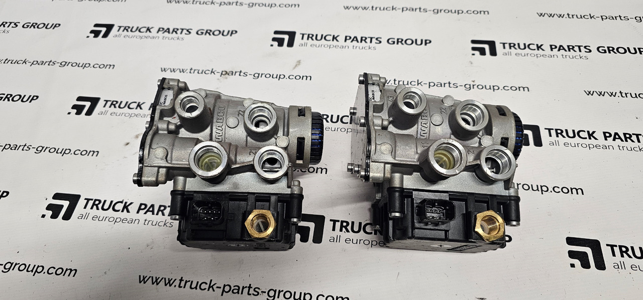 Mercedes-Benz Mercedes-Benz Actros MP4, MP5 EURO6 emission trailer brake EBS control unit valve, 4802040300, 4802044000, 0014311213, 0014311613, 0014311013, 0014312413, K000920 - Запчасти: фото 1 Mercedes-Benz Mercedes-Benz Actros MP4, MP5 EURO6 emission trailer brake EBS control unit valve, 4802040300, 4802044000, 0014311213, 0014311613, 0014311013, 0014312413, K000920 - Запчасти: фото 1