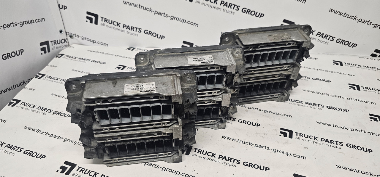 Запчасти SCANIA SCANIA T, P, G, R, L, S series EURO6 ECU EMS XPI engine control unit DC16103, 2284382, 1857179, 1857180, 2292756, 2292753, 2284380, 2292755, 2284381, 2292757, 2284383, 2292783, 2284375, 2292783, 22843: фото 1 Запчасти SCANIA SCANIA T, P, G, R, L, S series EURO6 ECU EMS XPI engine control unit DC16103, 2284382, 1857179, 1857180, 2292756, 2292753, 2284380, 2292755, 2284381, 2292757, 2284383, 2292783, 2284375, 2292783, 22843: фото 1