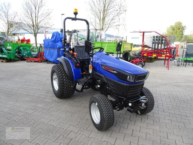 Farmtrac Farmtrac 26 Rasenbereifung Traktor Schlepper 26PS Mitsubishi NEU - Минитрактор: фото 1 Farmtrac Farmtrac 26 Rasenbereifung Traktor Schlepper 26PS Mitsubishi NEU - Минитрактор: фото 1