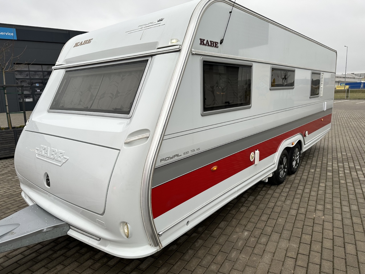 KABE ROYAL 630 TDL KS - Прицеп дача: фото 1