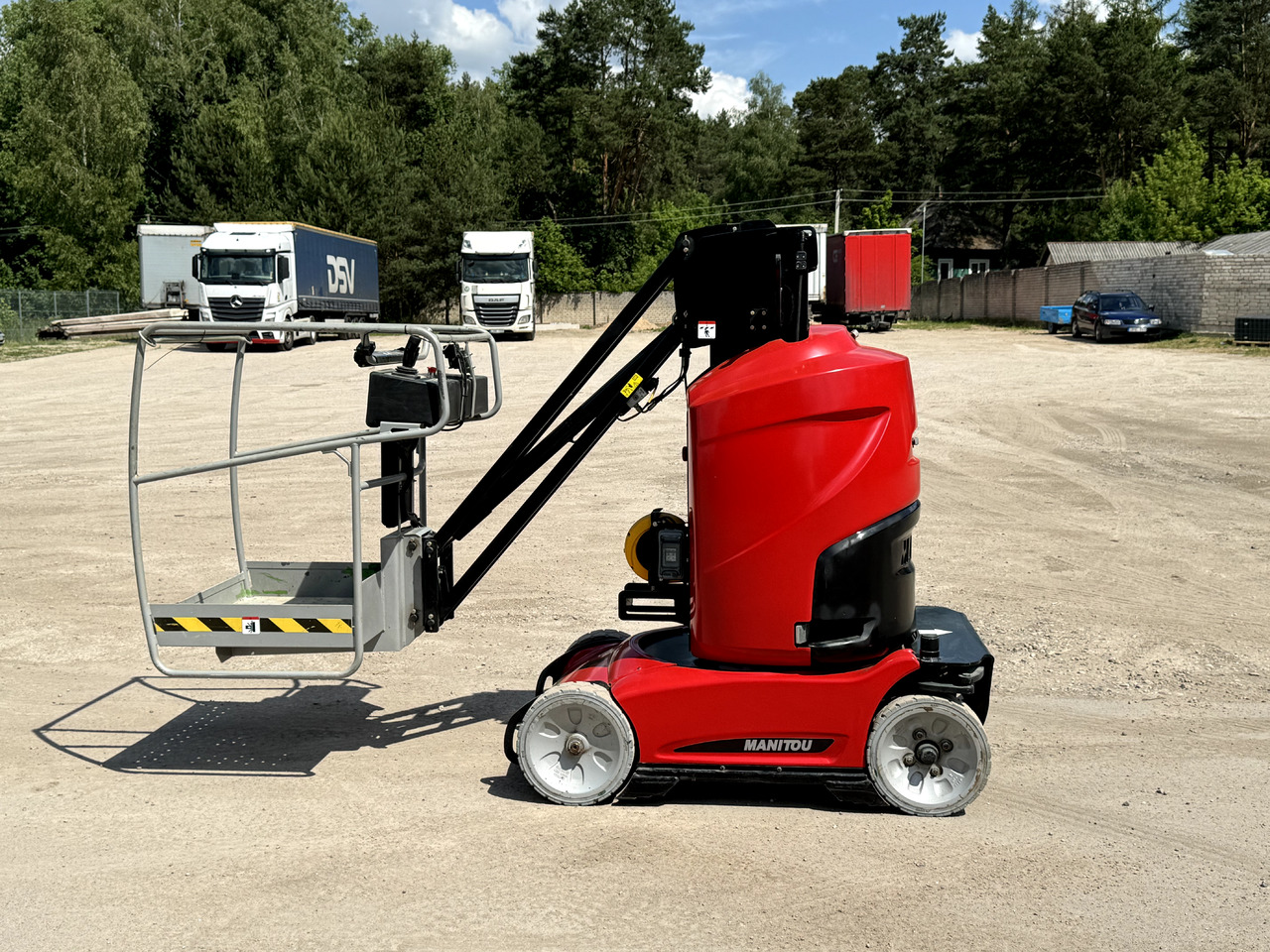 MANITOU 100 VJR - Вертикальный мачтовый подъемник: фото 1 MANITOU 100 VJR - Вертикальный мачтовый подъемник: фото 1