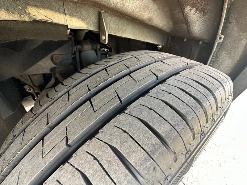Iveco Daily 35S16 / 160 PK / LAADKLEP / AIRCO / NIEUWE VOORBANDEN / NIEUWE APK! - Фургон с закрытым кузовом: фото 4 Iveco Daily 35S16 / 160 PK / LAADKLEP / AIRCO / NIEUWE VOORBANDEN / NIEUWE APK! - Фургон с закрытым кузовом: фото 4