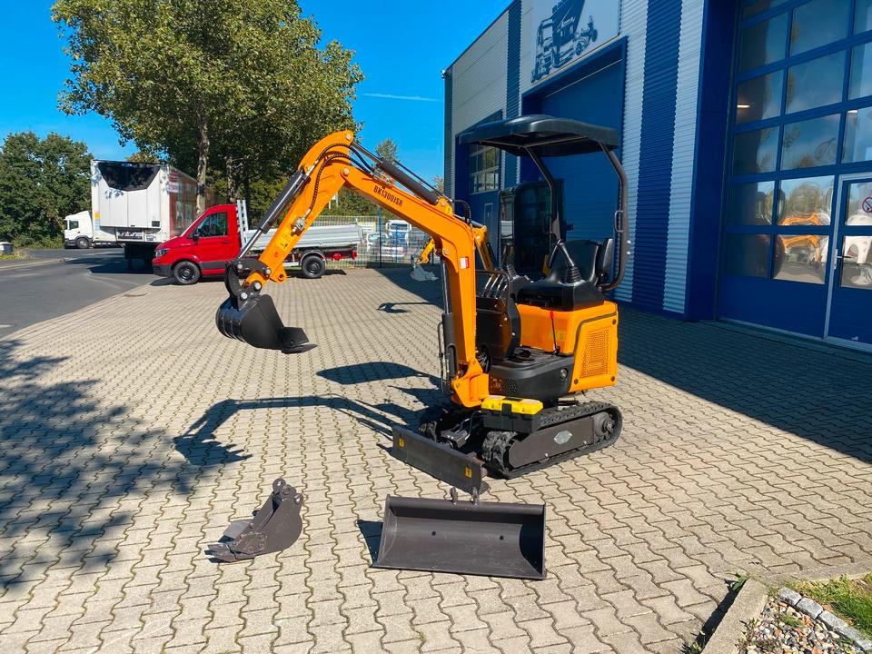 Minibagger BK1300JSR inkl. 3 Schaufeln *INKL.19% MWST*BERGER KRAUS*KUBOTA D902 11,8KW*JOYSTICK*SCHENKWARM*SOFORT!* - Мини-экскаватор: фото 1 Minibagger BK1300JSR inkl. 3 Schaufeln *INKL.19% MWST*BERGER KRAUS*KUBOTA D902 11,8KW*JOYSTICK*SCHENKWARM*SOFORT!* - Мини-экскаватор: фото 1