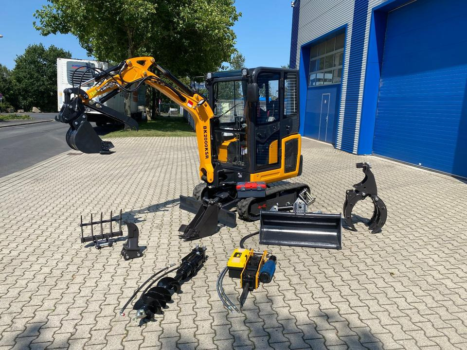 Minibagger BK2000KSR inkl. Zubehörpaket *INKL.19% MWST*BERGER KRAUS*YANMAR*SCHWENKARM* VERSTELLFAHRWERK* - Мини-экскаватор: фото 1 Minibagger BK2000KSR inkl. Zubehörpaket *INKL.19% MWST*BERGER KRAUS*YANMAR*SCHWENKARM* VERSTELLFAHRWERK* - Мини-экскаватор: фото 1