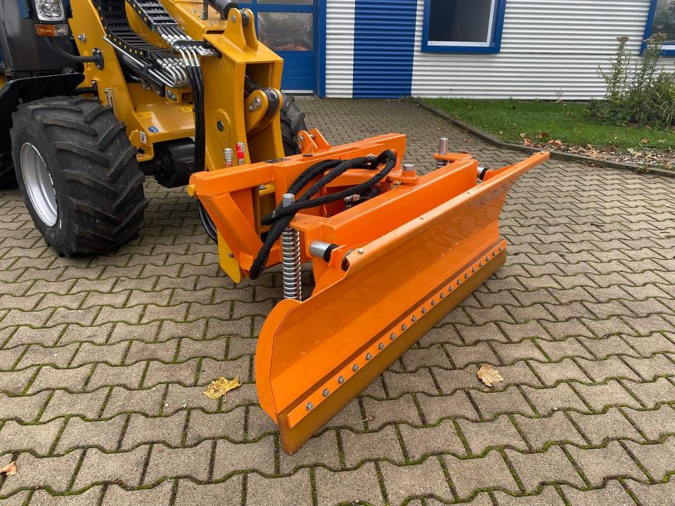 Schneeschild 1,80M / EURO-Aufnahme / KAT1 + KAT2 Aufnahme / INKL.19% MWST. - Отвал для снега: фото 1 Schneeschild 1,80M / EURO-Aufnahme / KAT1 + KAT2 Aufnahme / INKL.19% MWST. - Отвал для снега: фото 1