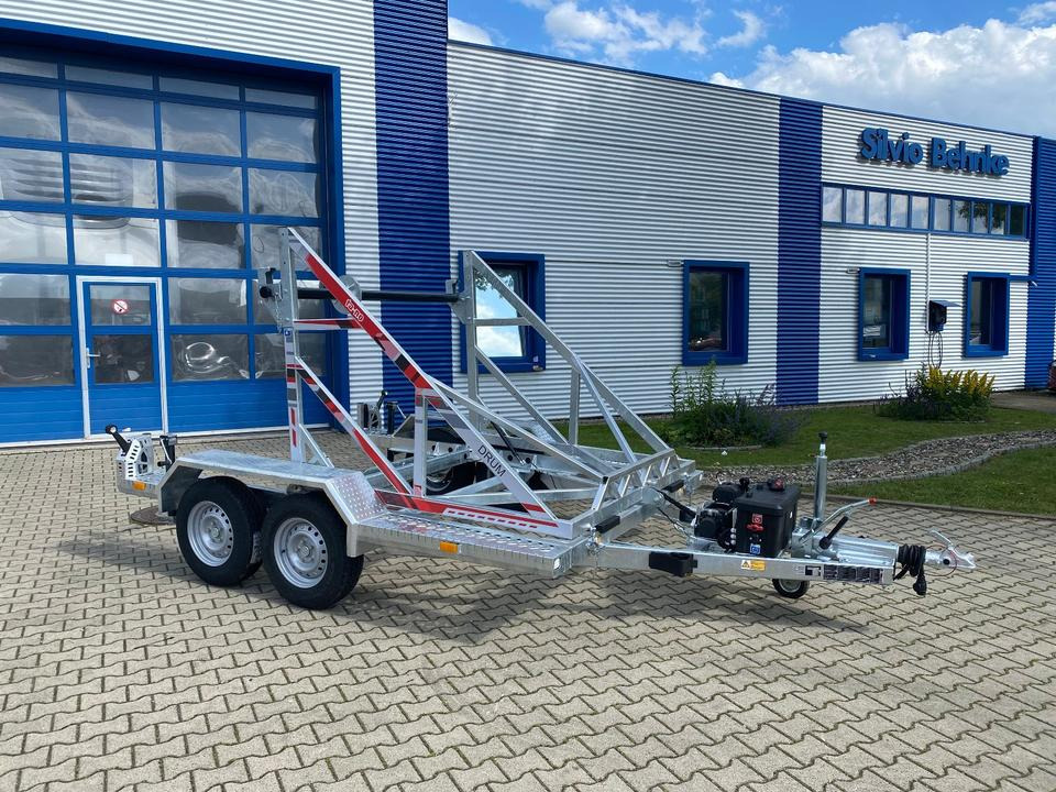 Vermietung / Kabelanhänger 3500KG E-Winde / Nutzlast 2749KG / Kabeltrommel-Anhänger / Glasfaser/ 1 Monat - Кабельный транспортер: фото 1 Vermietung / Kabelanhänger 3500KG E-Winde / Nutzlast 2749KG / Kabeltrommel-Anhänger / Glasfaser/ 1 Monat - Кабельный транспортер: фото 1