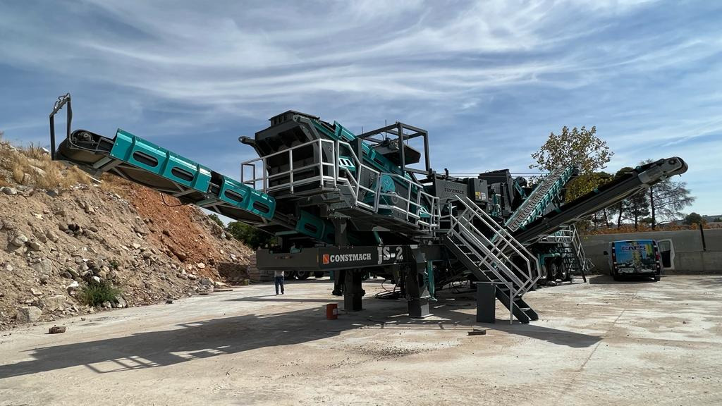 Constmach Mobile Secondary Impact Crusher With Capacity Of 60-80 Tons - Строительная техника: фото 1 Constmach Mobile Secondary Impact Crusher With Capacity Of 60-80 Tons - Строительная техника: фото 1