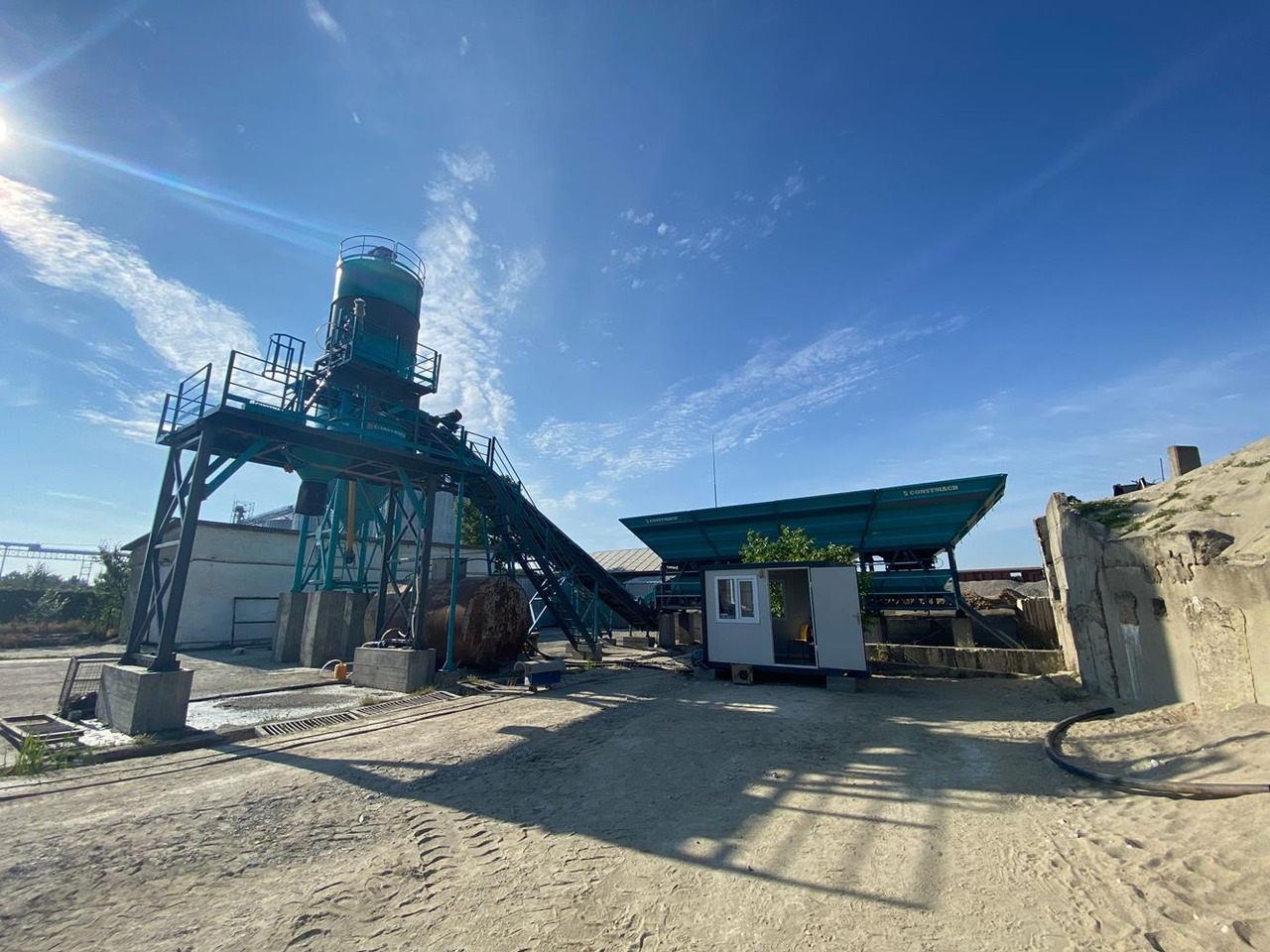 Constmach Stationary Concrete Batching Plant with a Capacity of 30 m³/h - Строительная техника: фото 1 Constmach Stationary Concrete Batching Plant with a Capacity of 30 m³/h - Строительная техника: фото 1