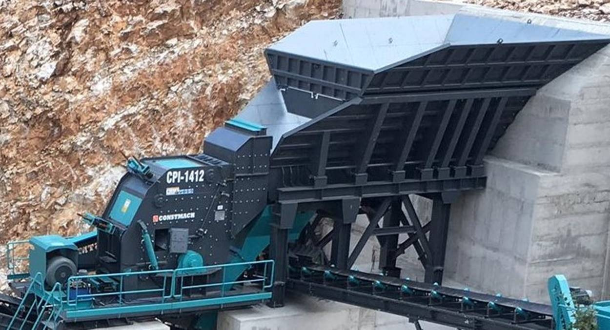 Constmach Vibrating Bunker Feeder In Capacities From 80 To 500 Tons - Строительная техника: фото 1